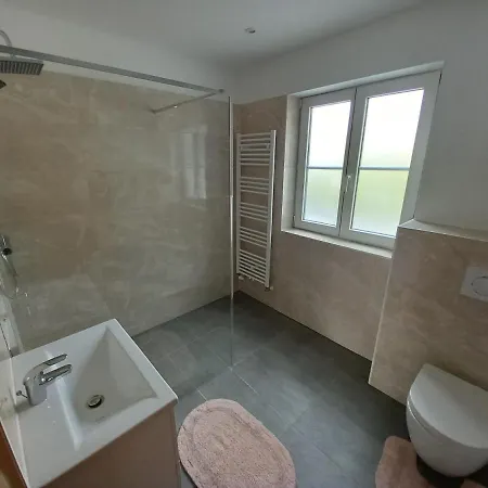 Wunderschoenes 2zimmer In Sbg Lägenhet Salzburg